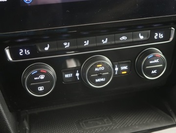 Volkswagen Passat B8 Limousine Facelifting 1.5 TSI EVO 150KM 2019 VW Passat 1.5 TSI, Salon Polska, Automat, Navi, zdjęcie 10