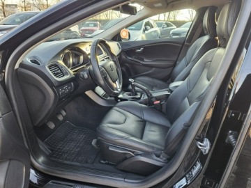 Volvo V40 II Hatchback Facelifting 2.0 D3 150KM 2019 Volvo V40 2.0 Diesel 150KM, zdjęcie 4