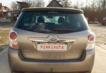 Toyota Verso Minivan Facelifting 1.6 D-4D 112KM 2015 Toyota Verso Doiesel Okazja 1.6 Diesel 112KM, zdjęcie 12