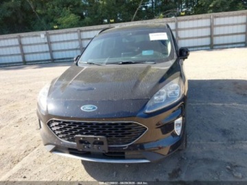 Ford Kuga III 2020 Ford Kuga 2020 r.,2,0L TITANIUM 2.0 Benzyna 250KM, zdjęcie 1