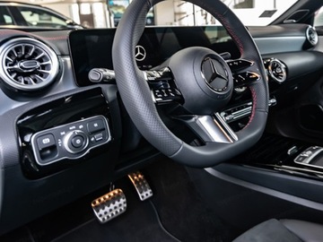 Mercedes CLA C118/X118 Shooting Brake Facelifting 1.3 200 163KM 2025 CLA 200 AMG Line Shooting Brake 1.3 (163KM) 2025, zdjęcie 6