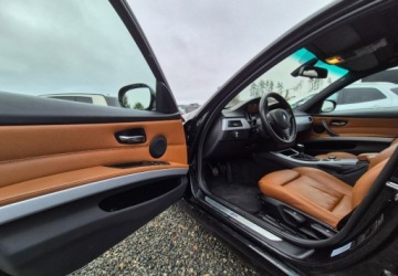 BMW Seria 3 E90-91-92-93 Touring E91 2.0 318d 143KM 2010 BMW Seria 3 2,0 143 KM M-Pakiet Nowy Rozrzad Kamera PDC Xenon Navi, zdjęcie 10