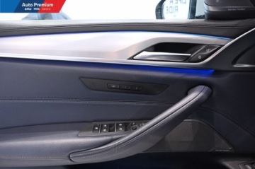 BMW Seria 5 G30-G31 Limuzyna 540i 340KM 2018 BMW Seria 5 540i xDriveFV23Hak HolowniczyAdaptacyjne Reflektory LED 3.0, zdjęcie 12