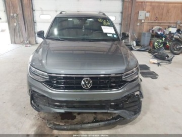 Volkswagen Tiguan III 2024 Volkswagen Tiguan SE R-LINE BLACK 2024, od ubezpieczalni 2.0 Benzyna 184KM, zdjęcie 2