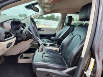 Chrysler Pacifica II 2023 Chrysler Pacifica Touring L 2023 3.6 Benzyna 287KM, zdjęcie 7