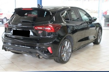 Ford Focus IV Hatchback ST Facelifting 2.3 EcoBoost 280KM 2023 Ford Focus 2.3 EcoBoost ST X aut 280KM | Pakiet Assistance+Parking+Winter!, zdjęcie 2