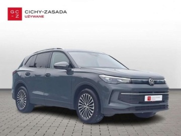 Volkswagen Tiguan II SUV Facelifting 1.5 TSI 150KM 2024 Volkswagen Tiguan serwis ASO 1.5TSI 150KM bezwypadkowy pakiety LED ACC IQd, zdjęcie 6