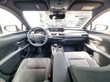 Lexus UX Crossover 200 171KM 2021 Lexus UX 200 GPF Business Edition 2WD Lexus UX 200, zdjęcie 2