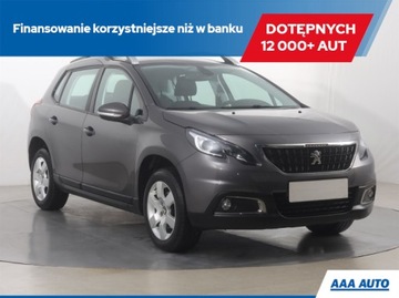 Peugeot 2008 I SUV Facelifting 1.2 PureTech 130KM 2018 Peugeot 2008 1.2 PureTech, Salon Polska