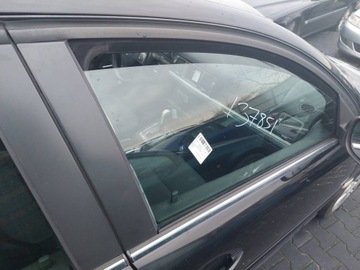 DVEŘE KOMPLETNÍ PRAVÝ PŘEDNÍ VECTRA C FACELIFT Z20R