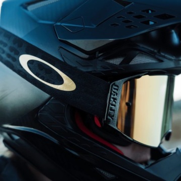 50-летие Oakley AIRBRAKE MX — 24-каратный иридий — НОВИНКА!