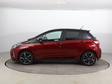 Toyota Yaris III Hatchback 5d Facelifting Hybrid 100KM 2017 Toyota Yaris 1.5 Hybrid, Salon Polska, zdjęcie 2