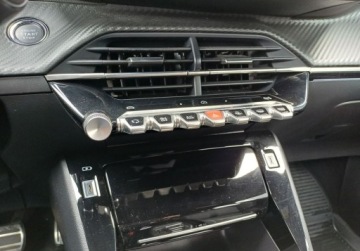 Peugeot 2008 II SUV Facelifting 1.2 Hybrid 145 145KM 2025 Peugeot 2008 95 1.2 mHEV 145 KM GT e-DCS6 I wl. GWARANCJA FV23, zdjęcie 15