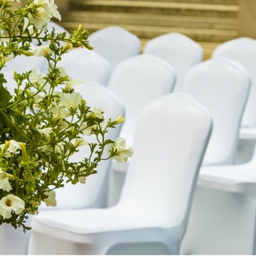 БЕЛЫЙ ЧЕХОЛ НА СВАДЕБНЫЙ БАНКЕТНЫЙ СТУЛ, ЭЛАСТИЧНЫЙ ЧЕХОЛ НА СВАДЕБНЫЙ БАНКЕТНЫЙ СТУЛ