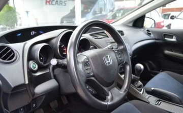 Honda Civic IX Hatchback 5d 1.4 i-VTEC 100KM 2013 Honda Civic bezwypadkowe - Niski przebieg - BEZ KOROZJI - po oplatach 1.3, zdjęcie 4