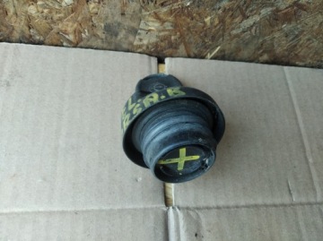 КЛЮЧ + КРЫШКА ЗАЛИВНОЙ ГОРЛОВИНЫ OPEL CORSA B