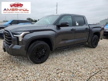 Toyota Tundra II 2023 Toyota Tundra Toyota Tundra 4WD SR5 CrewMax, po gradobiciu