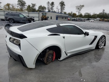 Chevrolet Corvette C7 2015 Chevrolet Corvette Z06 3LZ 2015 6.2l 6.2 Benzyna 650KM, zdjęcie 3
