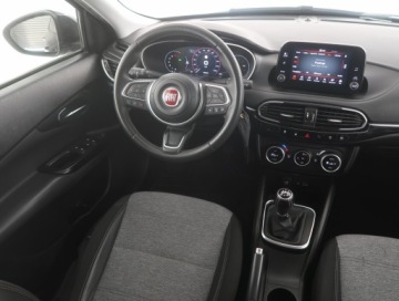 Fiat Tipo II Hatchback Facelifting 1.0 T3 Turbo 100KM 2021 Fiat Tipo 1.0 FireFly, Salon Polska, Serwis ASO, zdjęcie 6