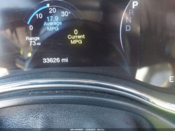 Jeep Grand Cherokee IV 2021 Jeep Grand Cherokee Laredo X 2021 3.6 Benzyna 293KM, zdjęcie 11