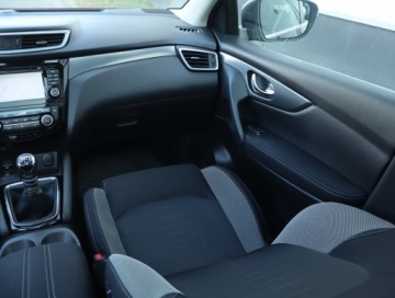 Nissan Qashqai II Crossover 1.2 DIG-T 115KM 2017 Nissan Qashqai 1.2 DIG-T, Salon Polska, zdjęcie 7