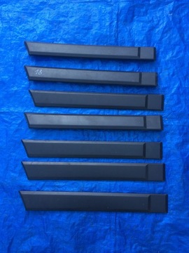 JEEP COMMANDER 06 07 08 LIŠTA Z DVEŘE PRAVÝ ZADNÍ