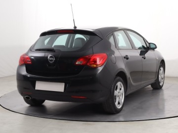 Opel Astra J Hatchback 5d 1.4 Turbo ECOTEC 120KM 2012 Opel Astra 1.4 T, Klima, Parktronic,ALU, zdjęcie 4