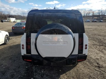 Land Rover Defender IV (L663) 2025 Land Rover Defender 130 X-Dynamic SE 2025 3.0l 3.0 Benzyna 395KM, zdjęcie 2