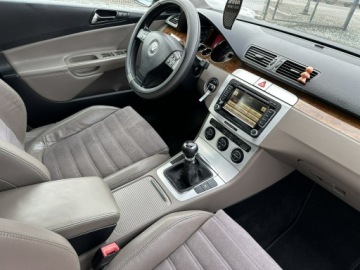 Volkswagen Passat B6 Variant 1.8 TSI 160KM 2008 Volkswagen Passat Variant 1.8 TSI 160KM Highline, zdjęcie 29