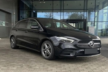 Mercedes Klasa B W247 Sports Tourer Facelifting 1.3 200 163KM 2024 MERCEDES-BENZ B Klasa 200 AMG Line 1.3 (163KM) 2024, zdjęcie 1