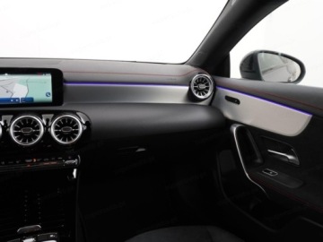 Mercedes CLA C118/X118 Shooting Brake Facelifting 1.3 200 163KM 2024 CLA 200 AMG Line Shooting Brake 1.3 (163KM) 2024, zdjęcie 9