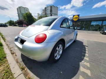 Volkswagen New Beetle Hatchback 1.6 102KM 2004 Volkswagen New Beetle VW New Beetle 1,6 Benzyna Zamiana 1.6 Benzyna 102KM, zdjęcie 9