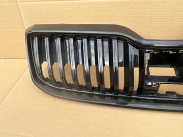 SKODA SUPERB III GRILL ATRAPA PRZÓD PRZEDNI