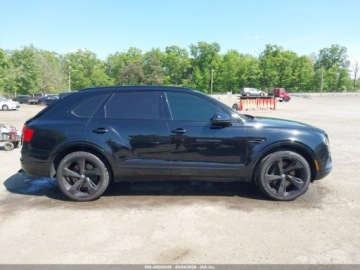 Bentley Bentayga 2017 Bentley Bentayga W12 First Edition 2017 6.0 Benzyna 600KM, zdjęcie 5