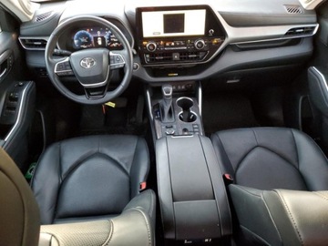 Toyota Highlander III 2023 Toyota Highlander L 2023 2.4l 2.4 Benzyna 265KM, zdjęcie 8