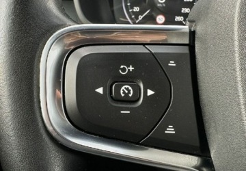 Volvo XC40 Crossover Plug-In 1.5 T5 Plug-in Hybrid 262KM 2021 Volvo XC 40 T4 Plug-In Navi Led Asystenci FV23 1.5 261KM, zdjęcie 10