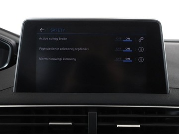 Peugeot 3008 II Crossover 1.2 PureTech 130KM 2018 Peugeot 3008 Crossway alcantara virtual navi, zdjęcie 27