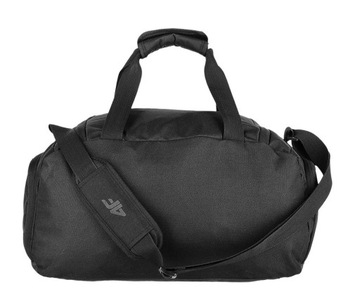 4F U105 čierna tréningová športová taška s vreckom na obuv 25L