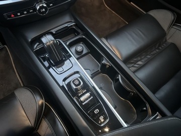 Volvo V60 II  2021 Volvo V60 B3 B Geartronic R-Design, Salon PL, FV23, zdjęcie 20