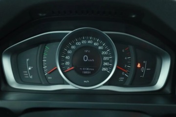 Volvo V60 I Kombi Facelifting 2.0 D3 136KM 2014 Volvo V60 D3 2.0, Serwis ASO, Navi, Klima, zdjęcie 6