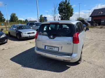 Peugeot 5008 I Minivan 1.6 HDi FAP 110KM 2010 Peugeot 5008 Peugeot 5008 1,6 HDI 7-osobowy Zamiana 1.6 Diesel 109KM, zdjęcie 8