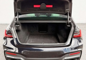 BMW Seria 7 G11-G12 Sedan Facelifting 4.4 750i 530KM 2021 BMW Seria 7 I wlasciciel M Sport Salon PL Laser Bezwypadkowy FVAT23, zdjęcie 15
