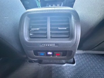 Volkswagen Touran III 1.6 TDI 115KM 2018 Volkswagen Touran RATY 1.6 TDI 7 osobowy Klimatronic Navi Zarej w PL Gwara, zdjęcie 16