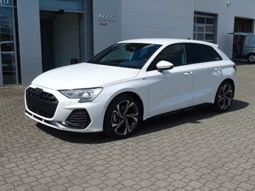 Audi A3 8Y Sportback Facelifting 1.5 35 TFSI 150KM 2025 AUDI A3 35 TFSI S Line Sportback Hatchback 1.5 (150KM) 2025, zdjęcie 1