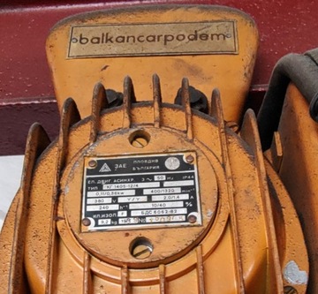 Поворотный кран, кран