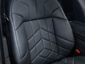 BMW Seria 7 G70 Sedan 3.0 40d 299KM 2025 BMW Seria 7 740d xDrive Sport Sedan 3.0 (299KM) 2025, zdjęcie 6