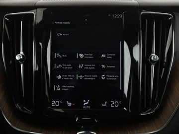 Volvo XC60 II Crossover T8 Twin Engine 390KM 2020 Volvo XC 60 FV23% Plug-In panorama Navi Kamera, zdjęcie 24