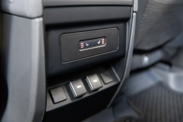 Land Rover Defender IV (L663) Hard Top 90 3.0D R6 250KM 2023 Land Rover Defender 110 3.0D 250KM. Salon PL. FV., zdjęcie 30