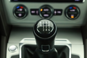 Volkswagen Passat B8 Variant 2.0 TDI 150KM 2015 VW Passat 2.0 TDI, Navi, Klima, Klimatronic, zdjęcie 14