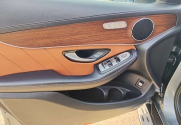 Mercedes GLC C253 SUV Facelifting 2.0 200d 163KM 2019 Mercedes-Benz GLC Mercedes-Benz GLC 200 d 4-Matic Business Edition 2.0, zdjęcie 25